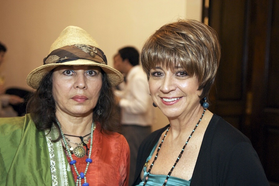 Photo of  Guests at Ballajá Barracks at Museo de las Américas in Old San Juan, Puerto Rico at the artist and painter Michael J. Korber's Art Retrospective Exhibit reception, titled A decade of line and color, in 2007.